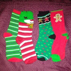 New Christmas Socks (4 PAIRS)